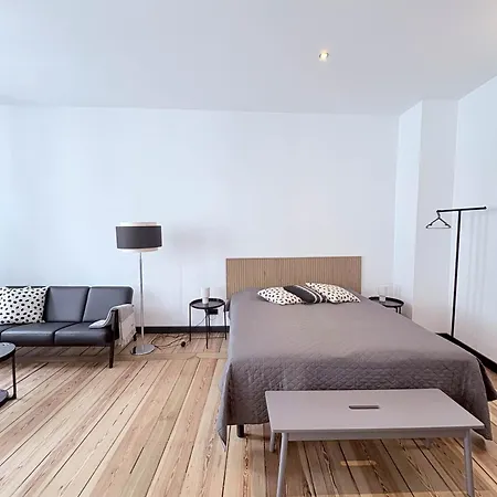 Am Kniepertor شترالسوند