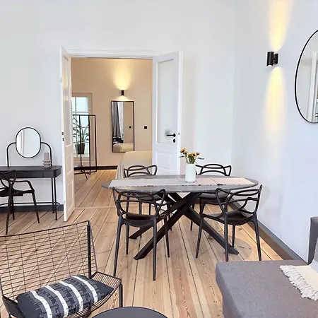 Am Kniepertor شترالسوند